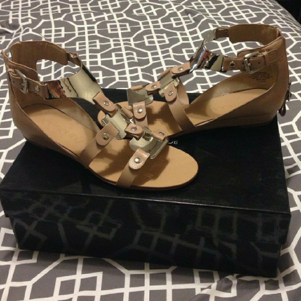 Boutique 9